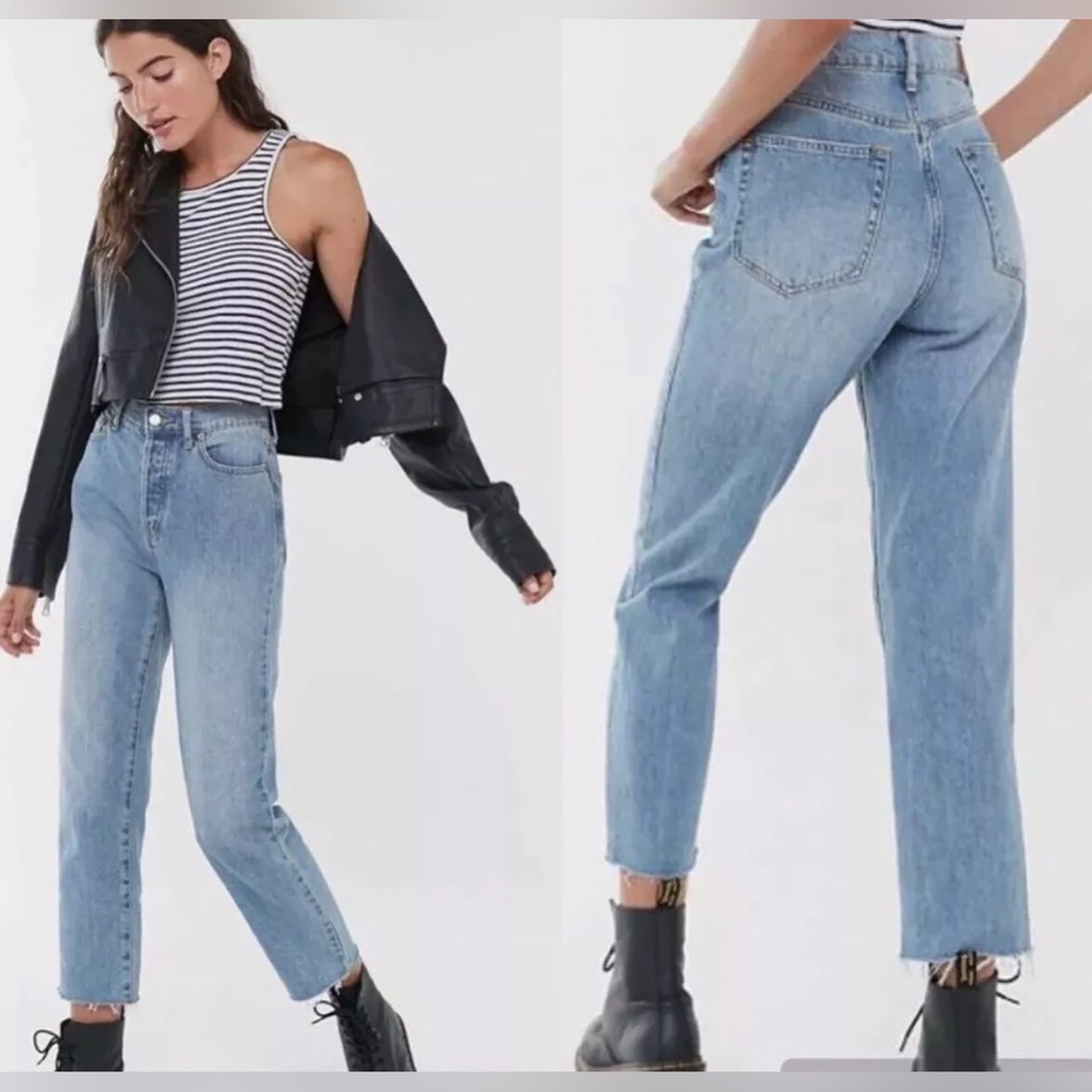BDG Slim Straight Jean - Distressed